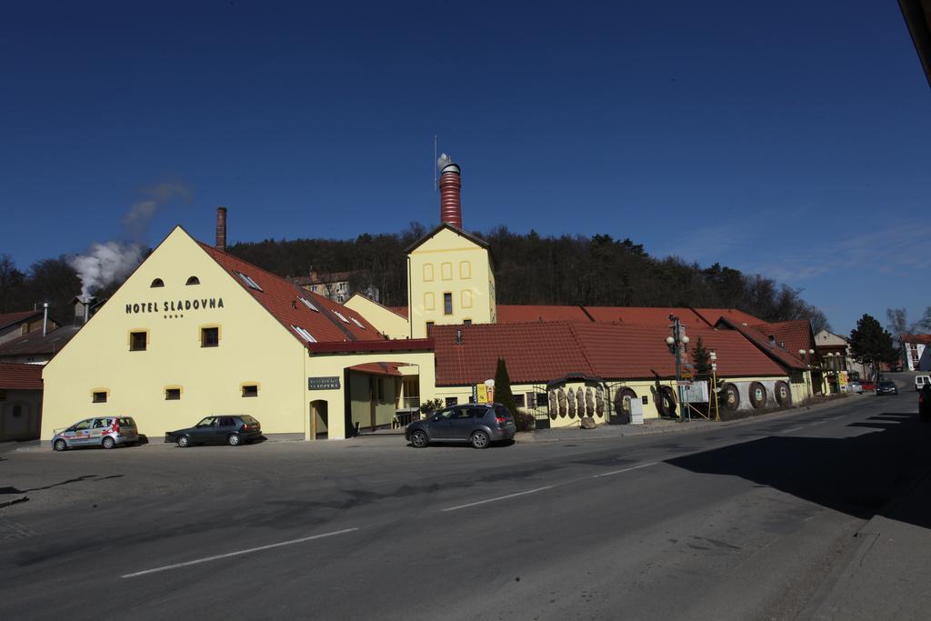 Hotel Sladovna Черна-Гора Екстер'єр фото