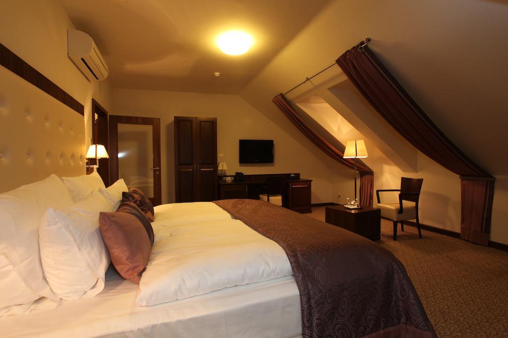 Hotel Sladovna Черна-Гора Номер фото